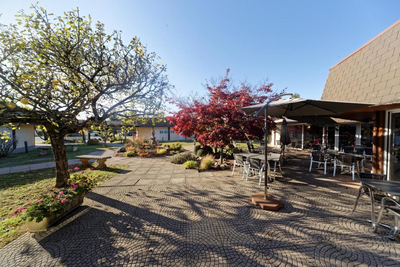 Charme Hotel, Montbeliard Sud Exterior photo