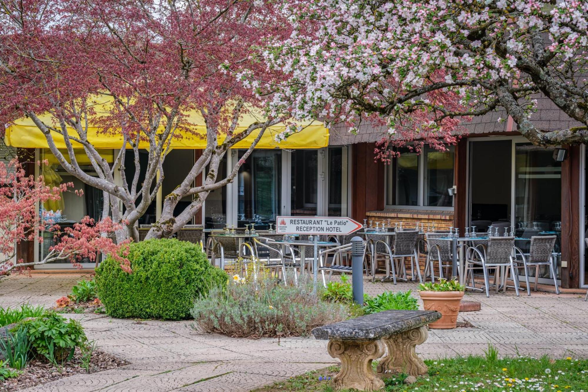 Charme Hotel, Montbeliard Sud Exterior photo