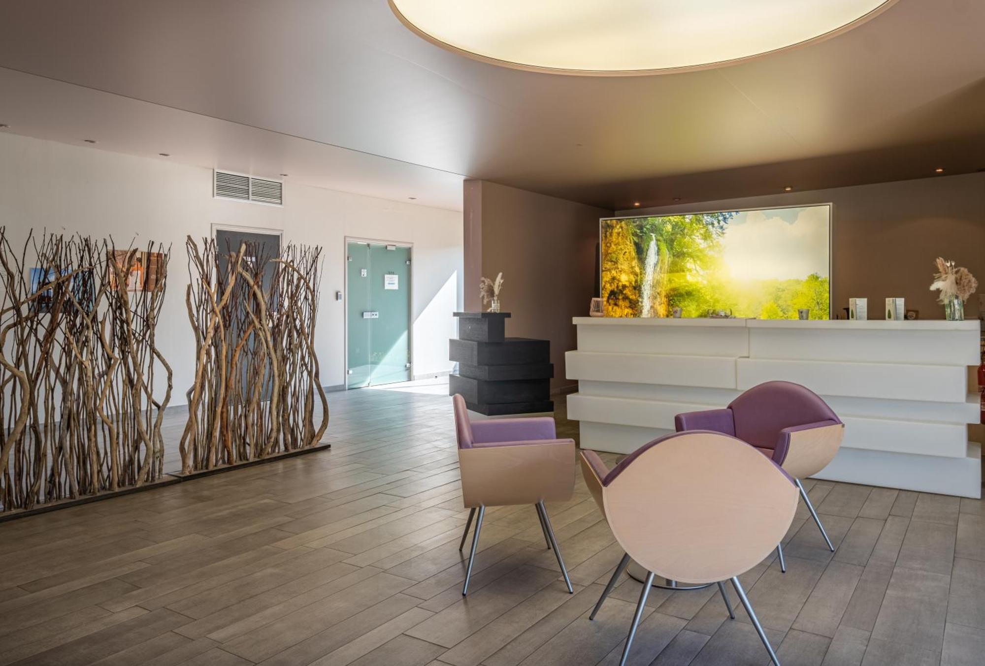 Charme Hotel, Montbeliard Sud Exterior photo