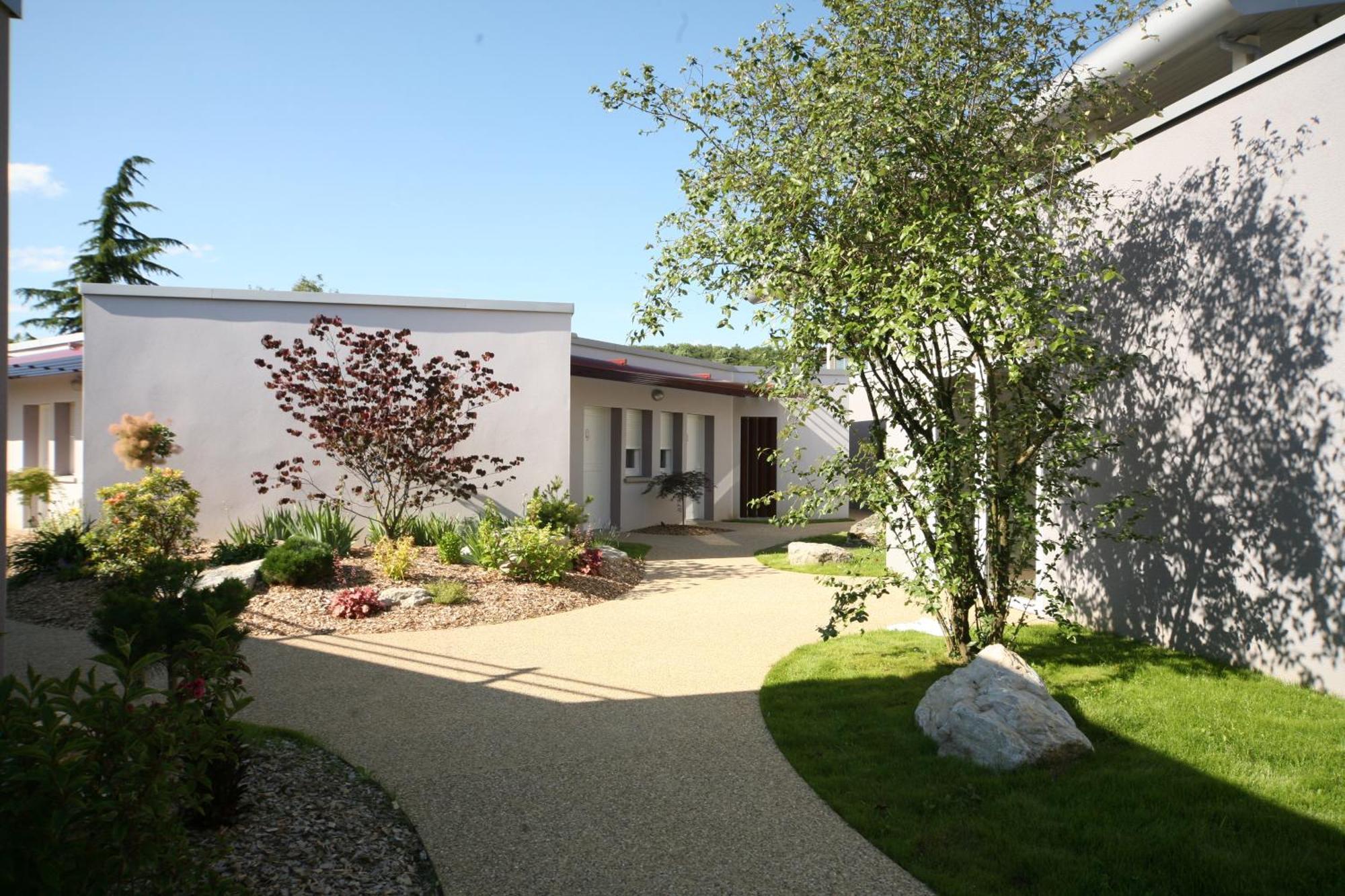 Charme Hotel, Montbeliard Sud Exterior photo